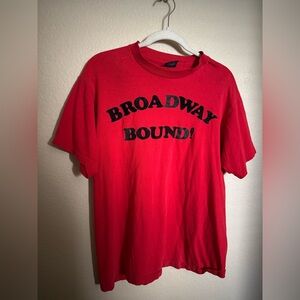 Vintage‎ Single Stitch „Broadway Bound“ Graphic Tee Shirt Sz L in Red Black